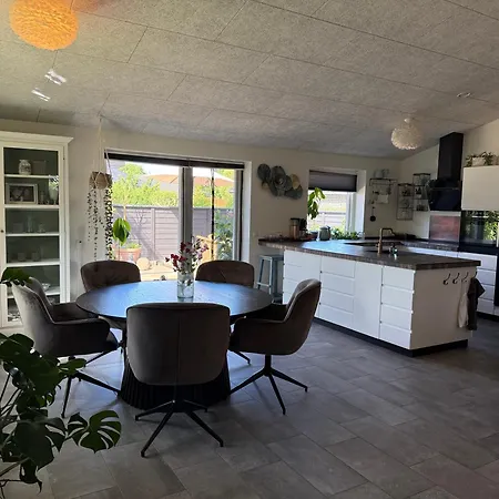 Hyggeligt Hus. فيلة هولستيبرو